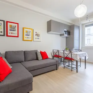 https://darsena-navigli-apt-800-m-far-from-p-ta-genova-m2.it-lombardy.com