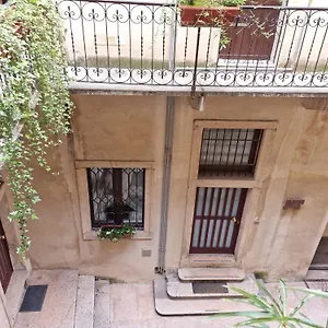 https://casa-rinata.hotelinveneto.com